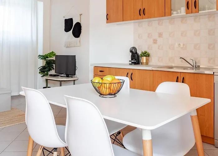 شقة Relax & Wine Novigrad Istria